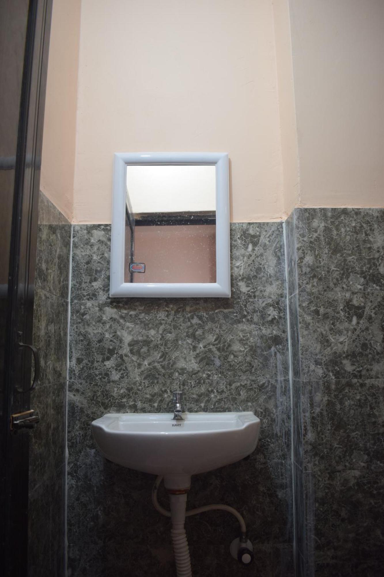 Maddy'S Guest House Guwahati Exteriör bild